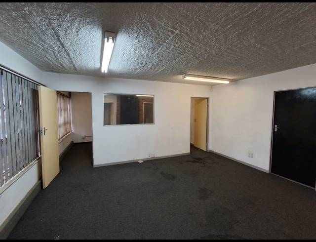 470M² WAREHOUSE TO LET IN BENROSE
